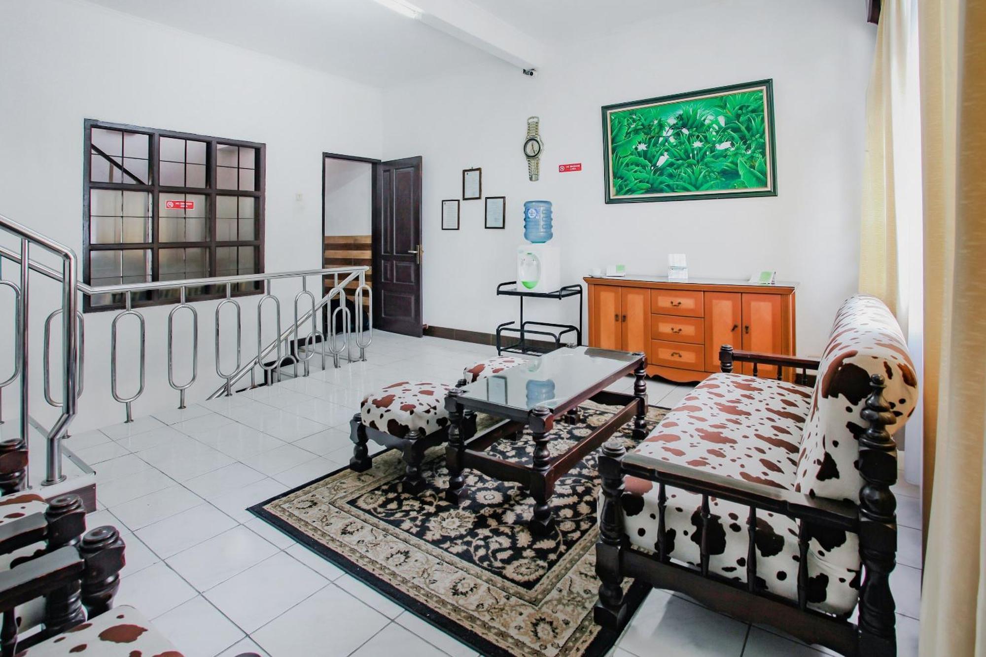 Wisma Pakuan Syariah Bogor Bagian luar foto